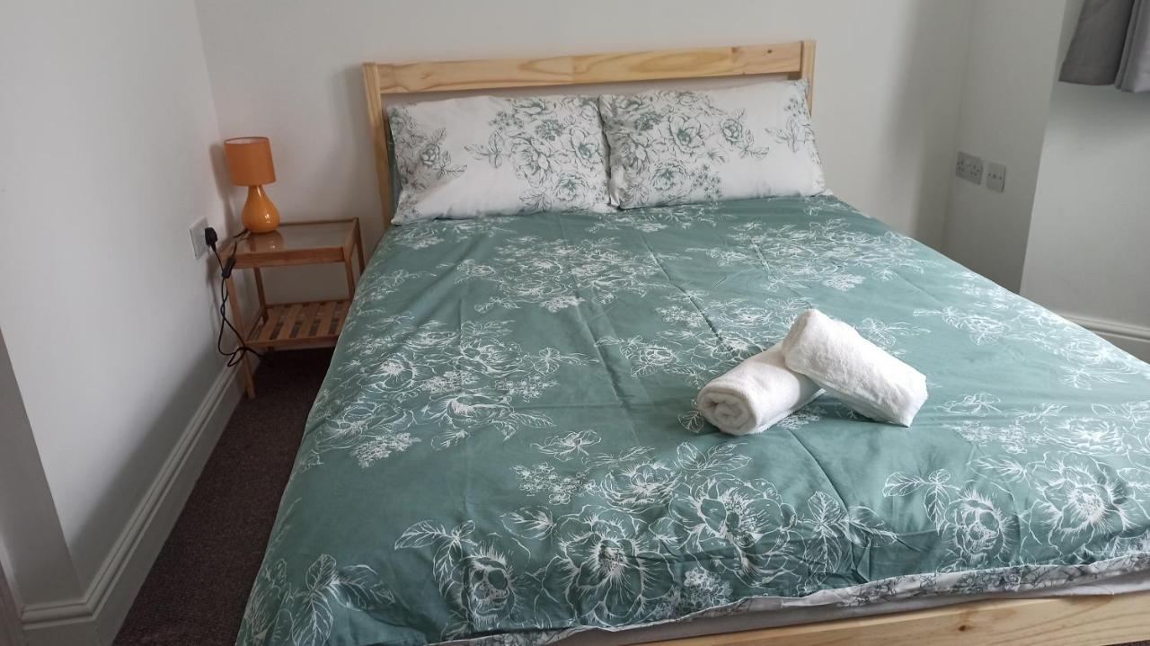 Bright, Chilled Ensuite Db Room In A Shared Flat! Londres Exterior foto